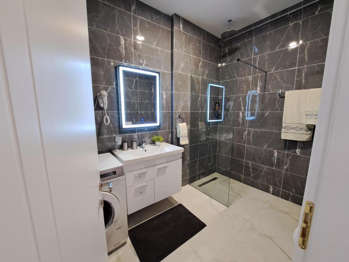 Mamani Apartments Saranda المظهر الخارجي الصورة