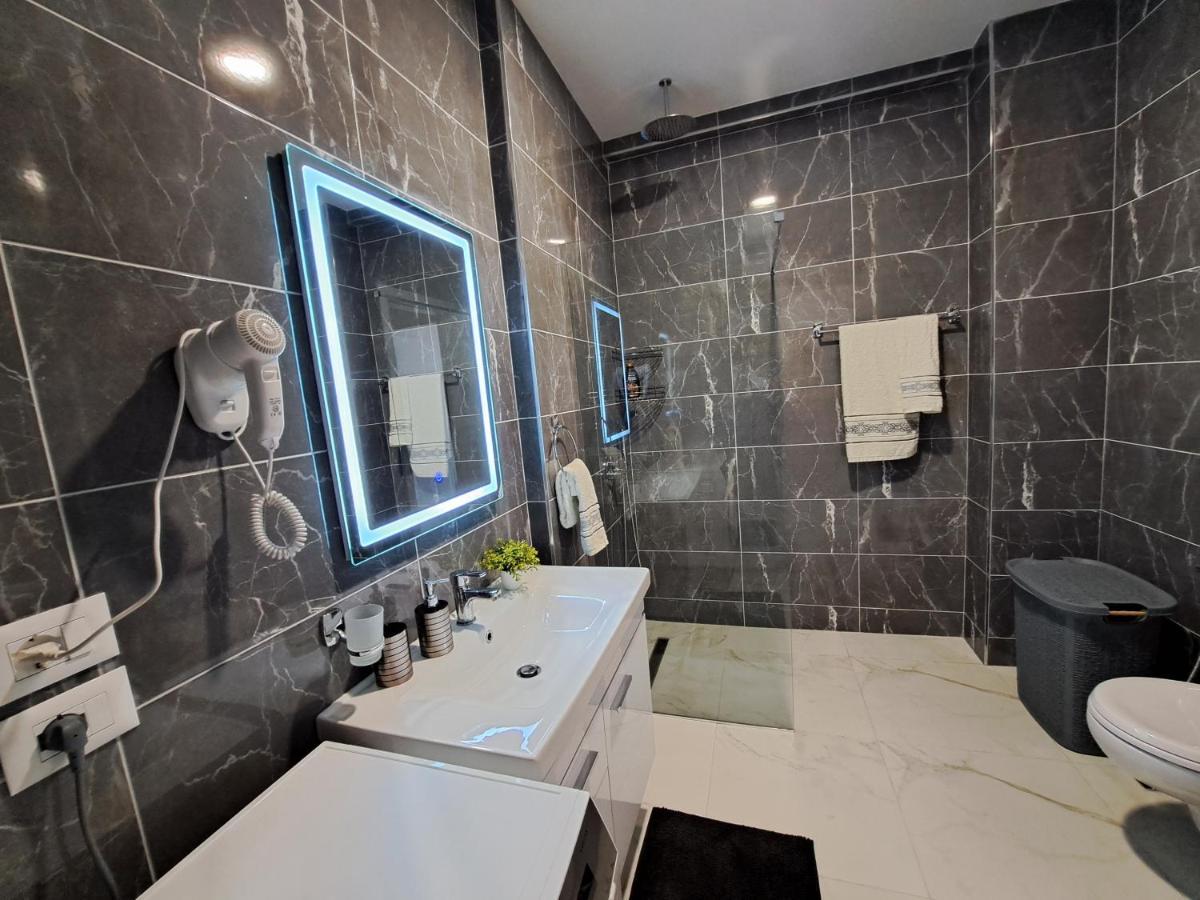 Mamani Apartments Saranda المظهر الخارجي الصورة