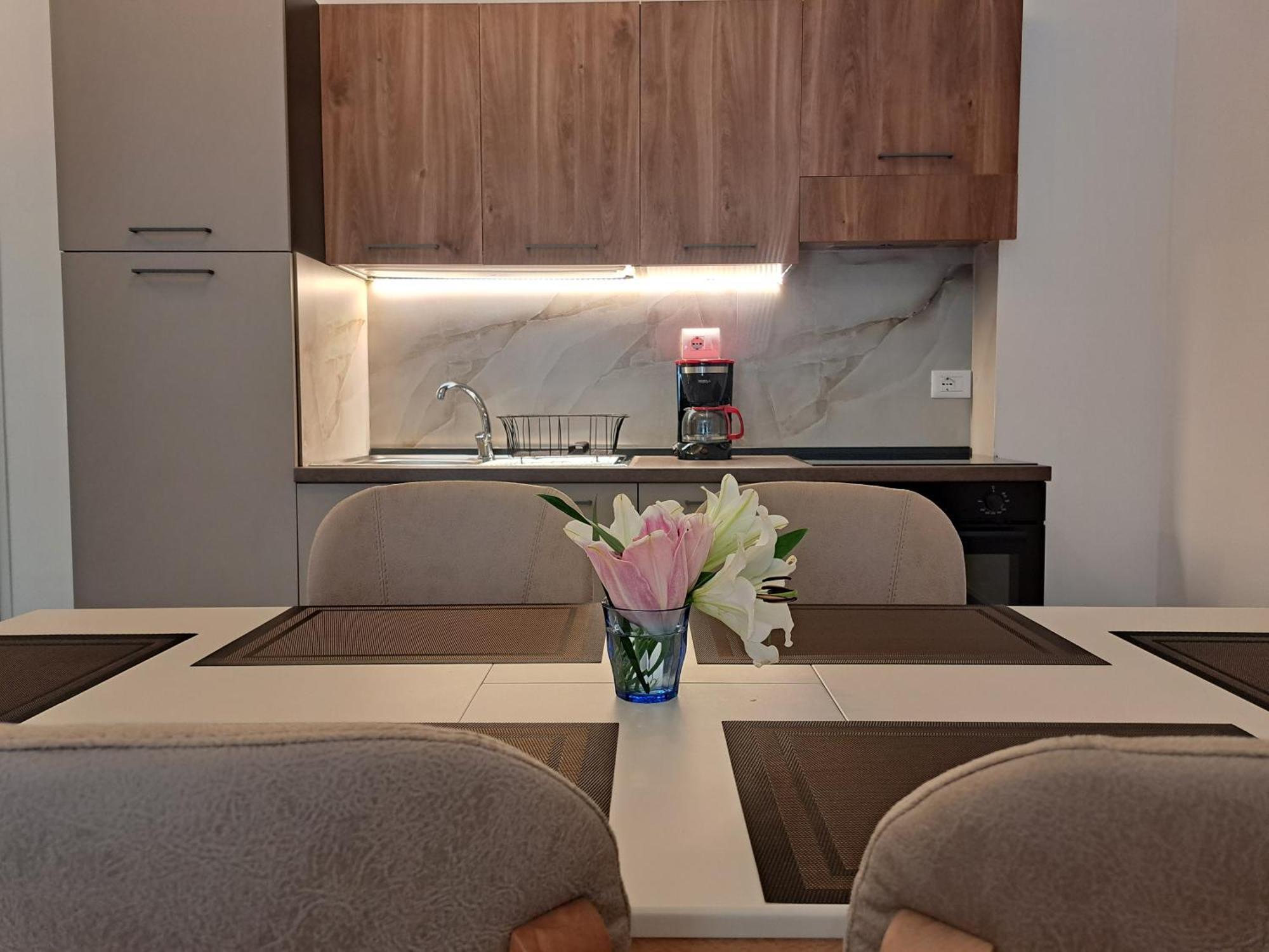 Mamani Apartments Saranda المظهر الخارجي الصورة